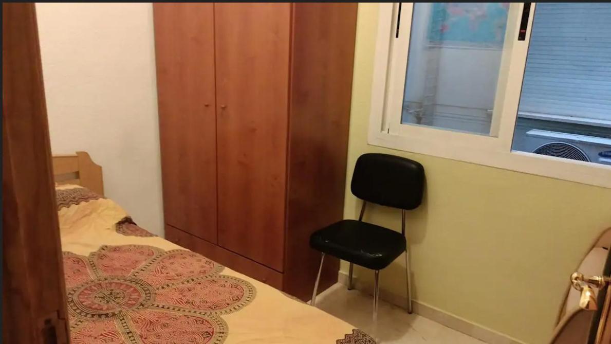 Economic Private Room In Center Of Granada Exterior foto